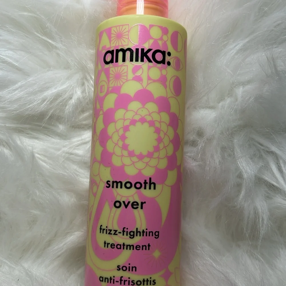 Amika Smooth Over Frizz Treatment for Hair